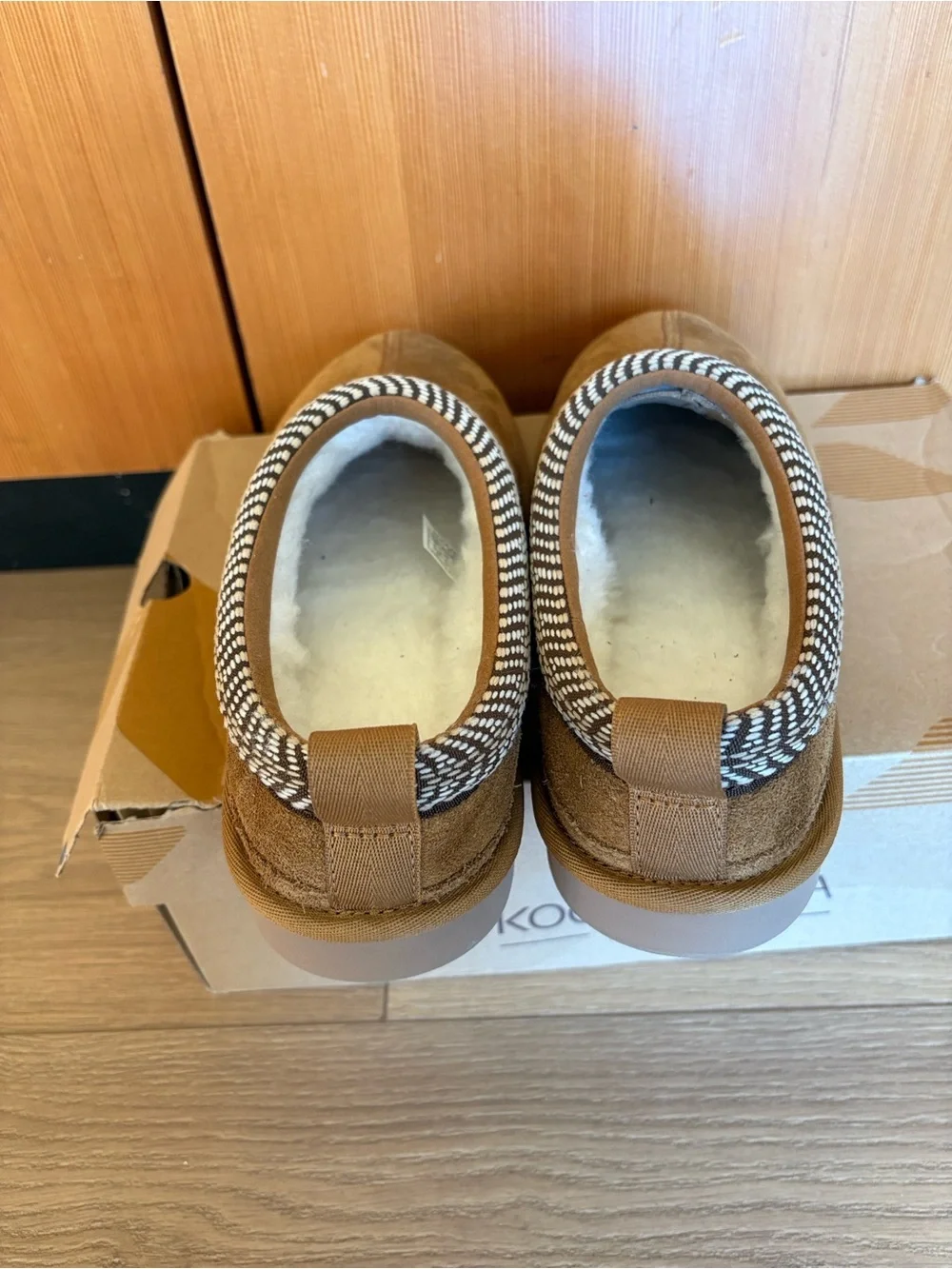 Koolaburra by Ugg Slippers - Picture 4 of 5